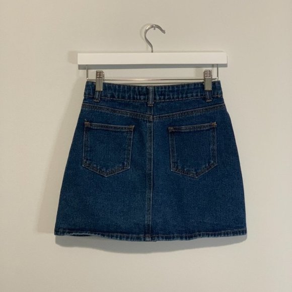 FOREVER 21 | gorgeous a-line denim skirt | dark wash | retro vibe | high waisted - Picture 4 of 6
